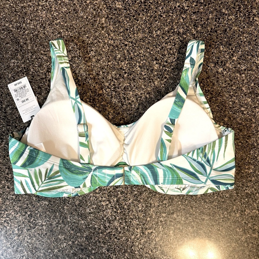 Shade & Shore Underwire Bikini Top - Picture 2 of 10